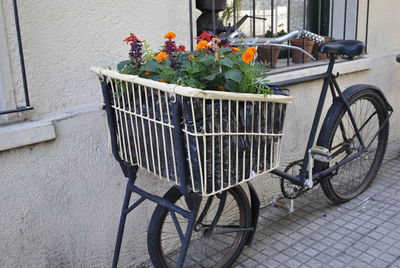 Bicycle parked on footpath