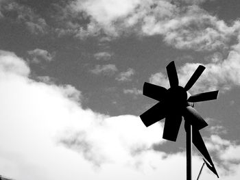 Low angle view of cloudy sky