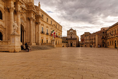 Buildings in city