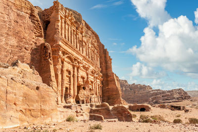 Ancient nabataean palace tomb carved in sandstone rock, petra, jordan