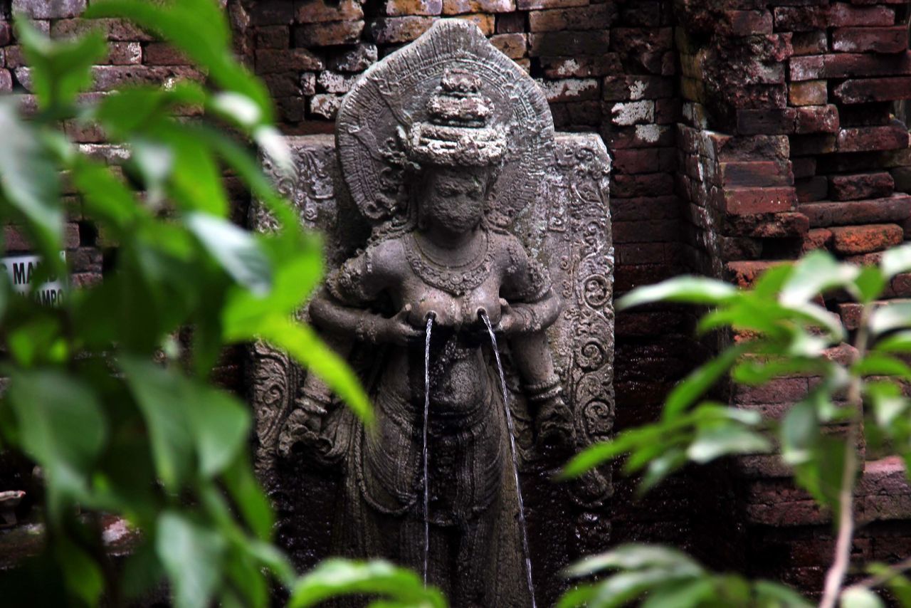 BUDDHA STATUE