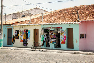 Graffiti on wall of building in city