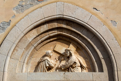 Statue of historic building