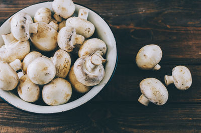 Close-up of eggs in bowl on table