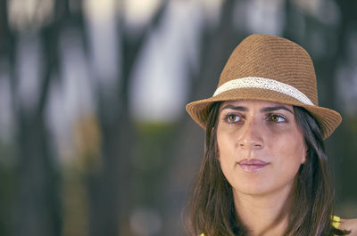 Close-up of thoughtful woman looking away