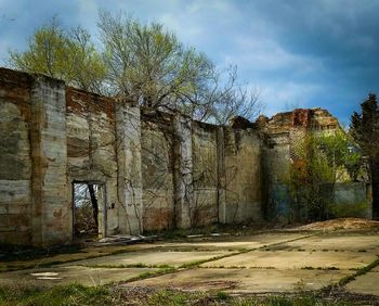 Abandoned built structure against sky