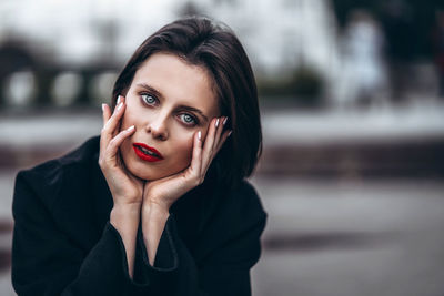 Portrait of a beautiful young woman