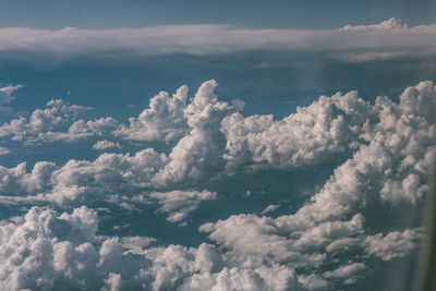 I met beautiful clouds while dreaming i could fly.