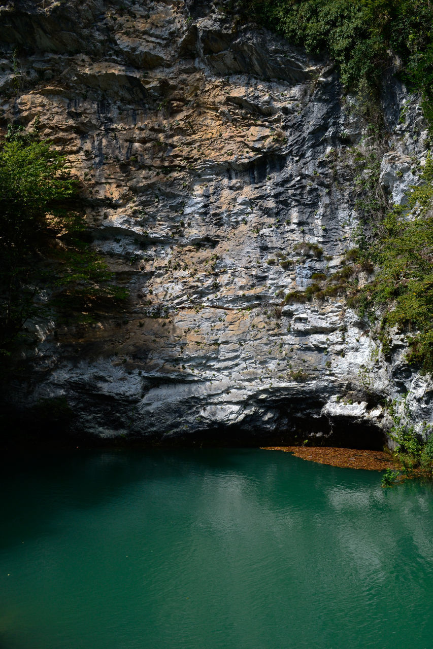 SCENIC VIEW OF WATERFALL