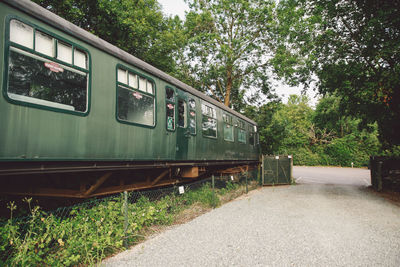 Train against trees at shunting yard