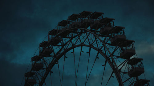 Ferris wheel in an abandoned park