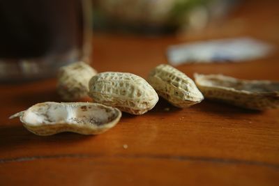 Close-up of bread on cutting board