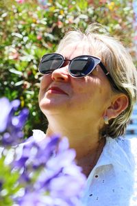 Close-up of mature woman wearing sunglasses