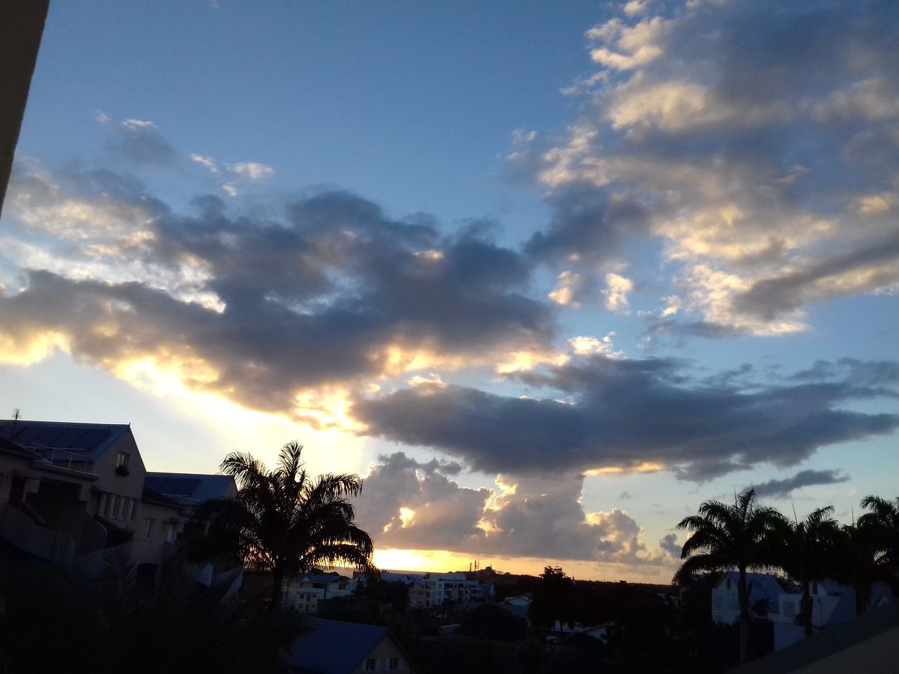 sunset, building exterior, sky, architecture, built structure, house, tree, cloud - sky, no people, outdoors, nature, beauty in nature, day