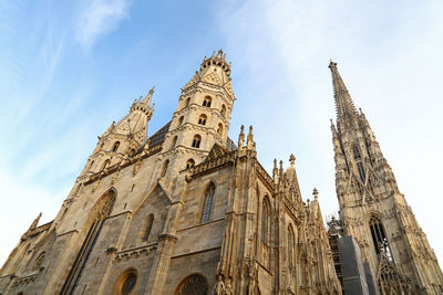 St stephens cathedral against sky