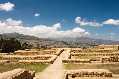 Old ruins at ingapirca against sky