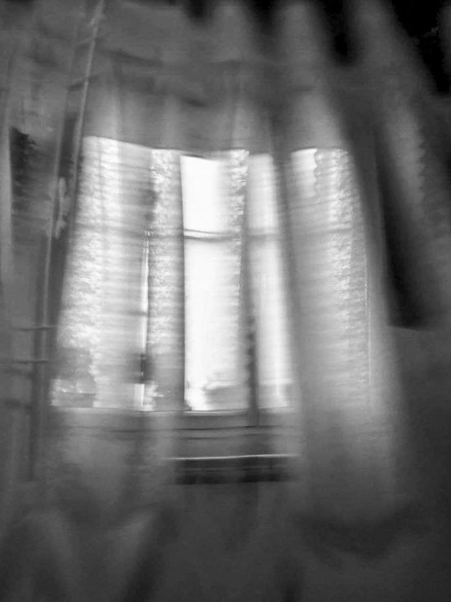black, white, darkness, light, black and white, monochrome photography, monochrome, blurred motion, no people, motion, close-up, indoors, reflection, line