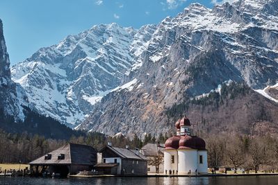 Panoramic view of snowcapped mountains against sky