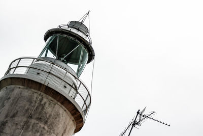 Low angle view of lighthouse against clear sky