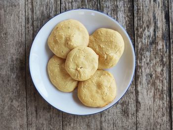 High angle view of cookies in plate on table