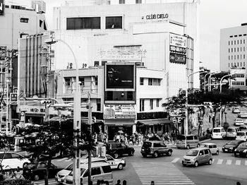 Traffic on road in city