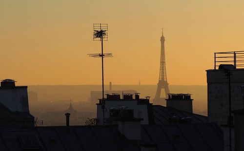 Eiffel tower at sunset 