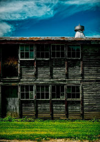 Abandoned building against sky