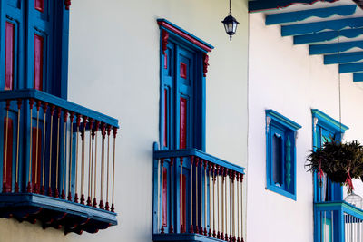 Houses at the heritage town of salamina located at the caldas department in colombia.