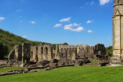 View of old ruins against sky