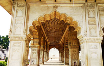 Colonnade in diwan-i-khas