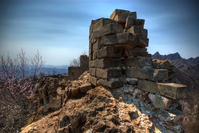 Great wall of china and mountain against blue sky