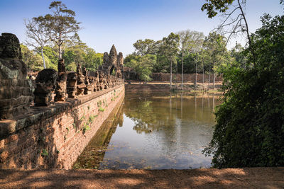 Panoramic view of temple against sky