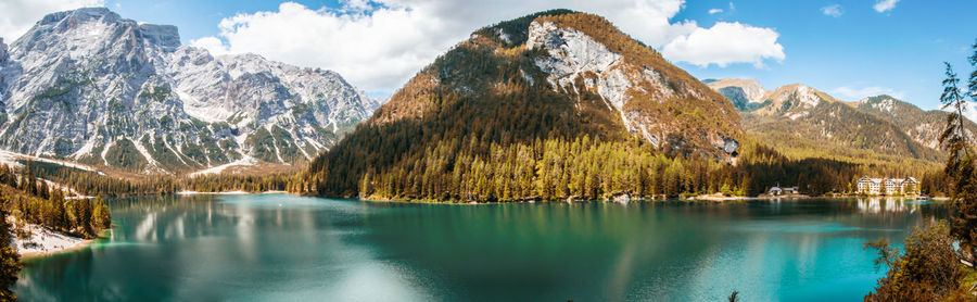 Panoramic view of lake and mountains against sky