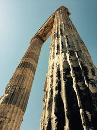 Low angle view of old ruin against clear sky