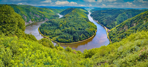 The saarschleife begins shortly after the merziger and ends in mettlach