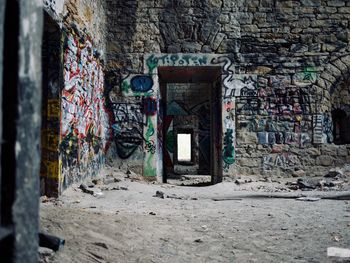 Graffiti on abandoned building