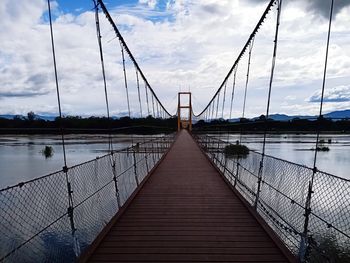 Ping river suspension bridge