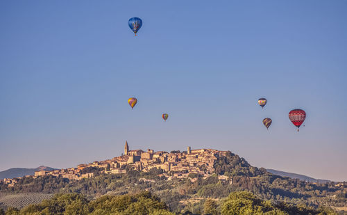 hot air balloon