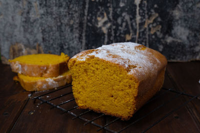 Delicious vegan pumpkin loaf without egg and milk