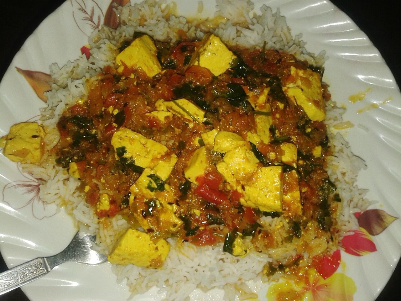 CLOSE-UP OF SERVED FOOD IN PLATE WITH FORK