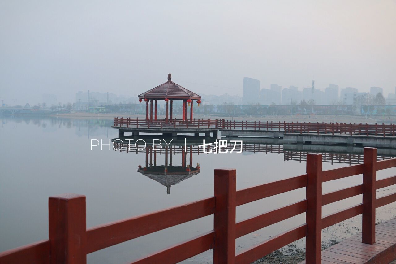 water, nature, sky, tranquility, beauty in nature, outdoors, sea, built structure, architecture, scenics, no people, day, fog