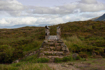 Wood and stone bridge in the scotthish highlands