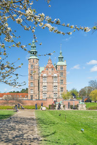 Copenhagen, denmark - april 30, 2017 rosenborg palace is a renaissance castle located next to kings