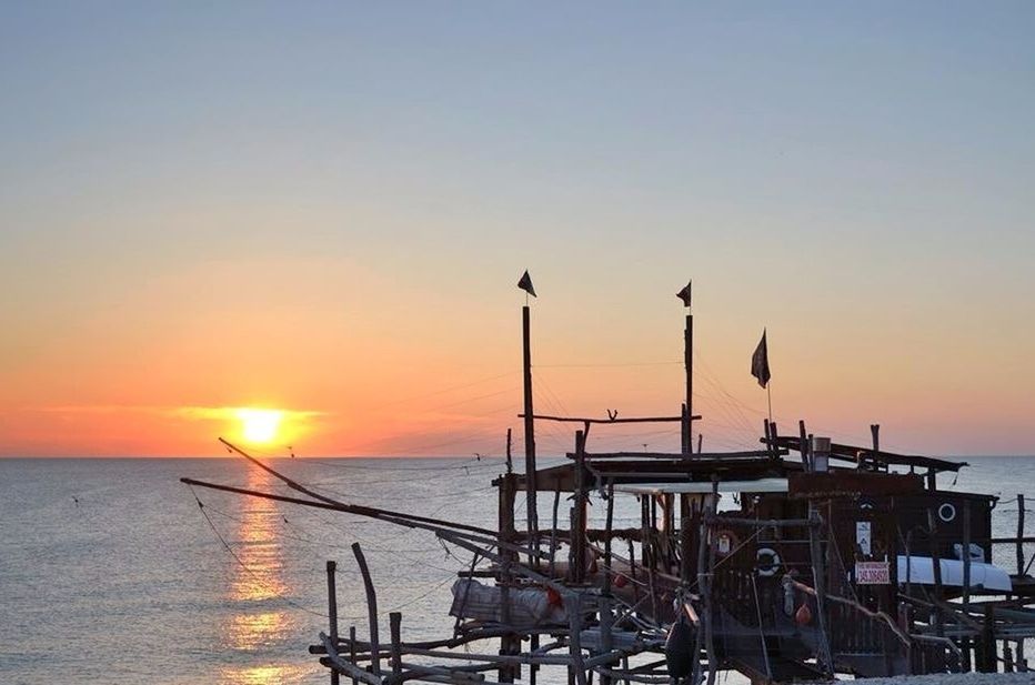 sunset, sea, water, transportation, horizon over water, mode of transport, nautical vessel, clear sky, sun, orange color, boat, copy space, moored, scenics, nature, beach, tranquility, beauty in nature, sky, tranquil scene