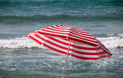 Red flag on sea