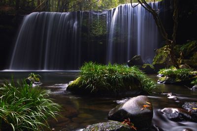 Nabegataki waterfall 