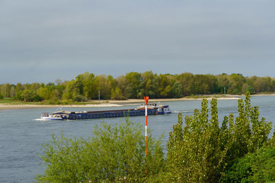 The river rhine rear wesel