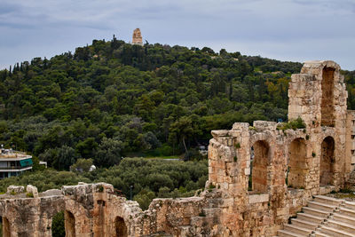 Old ruins against sky