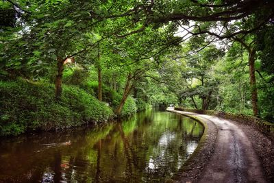 The huddersfield narrow canal in uppermill