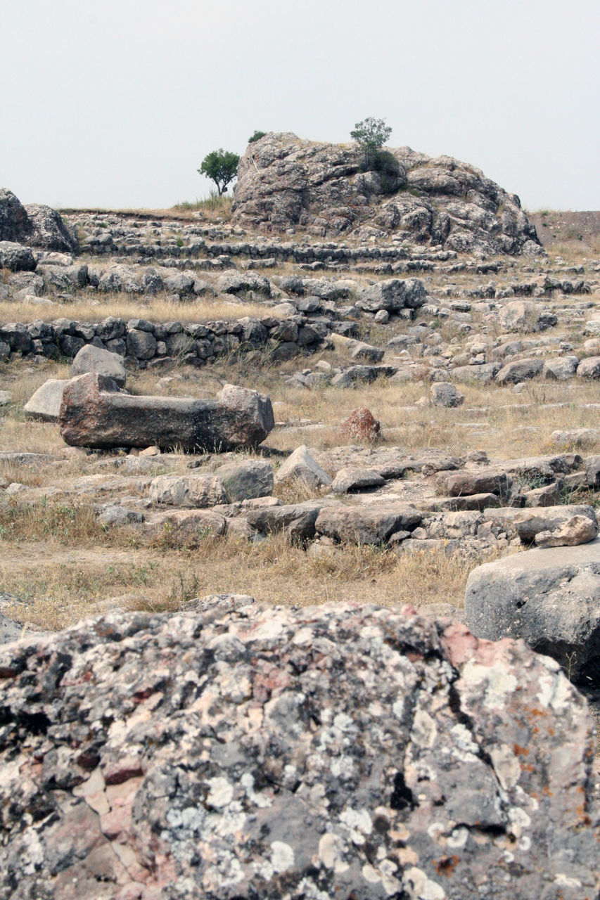 ROCK FORMATIONS IN DESERT